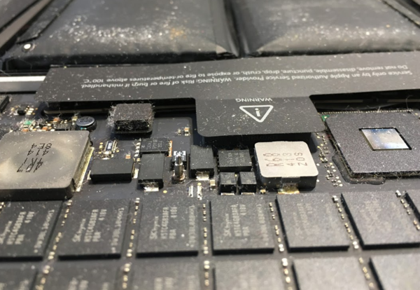 Large thumb macbook%e5%9f%ba%e6%9d%bf%e4%bf%ae%e7%90%86